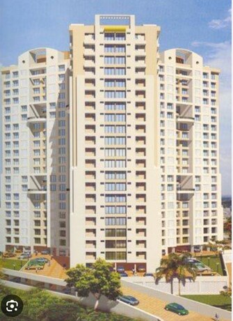 2 BHK + Extra Room Apartment For Rent in Swapnalok Towers in Malad East, Mumbai