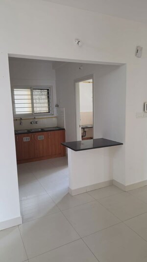 Room in 2 BHK Apartment at Shriram Suhaana, Yelahanka – for Rent