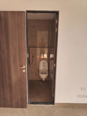 Furnished Amenities in 3 BHK Apartment at The Park Residency Andheri, Andheri West – for Sale