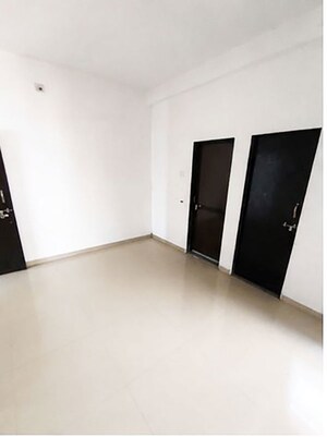 Room in 3 BHK Independent House at Olpad – for Sale