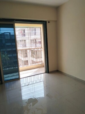Room in 1 BHK Apartment at Dedhia Golden Park II, Kalyan West – for Rent