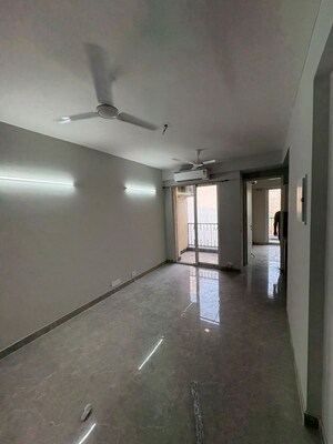 Room in 3 BHK Apartment at Signature Global City 81, Sector 81 – for Rent