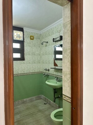 Bathroom in 3 BHK Apartment at Sector 47 – for Rent