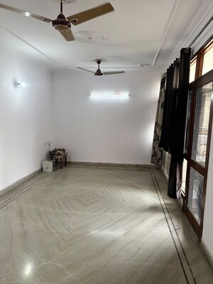 Bedroom in 3 BHK Apartment at Sector 47 – for Rent