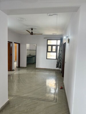 Room in 3 BHK Apartment at Sector 47 – for Rent