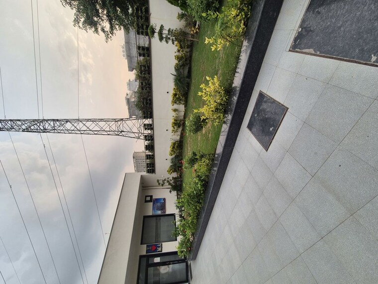 Balcony, bptp-park-81 Commercial Office Space 180 Sq.Yd. In Sector 81 Faridabad 10607423