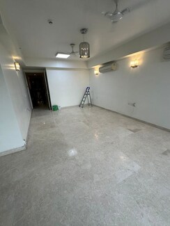 3.5 BHK + Servant Room Apartment For Rent in DLF The Ultima