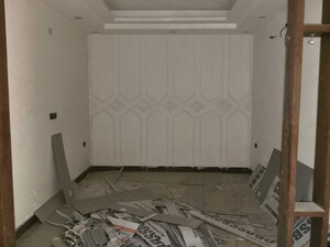 Bathroom in 3 BHK Builder Floor at Sector 21 – for Rent