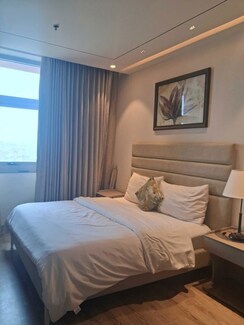 3 BHK + Prayer Room,Study Room,Store Room Builder Floor For Rent in Sector 21