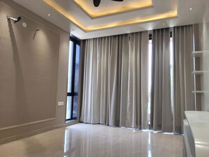 Building Lobby in 3 BHK Builder Floor at Sector 22 – for Rent