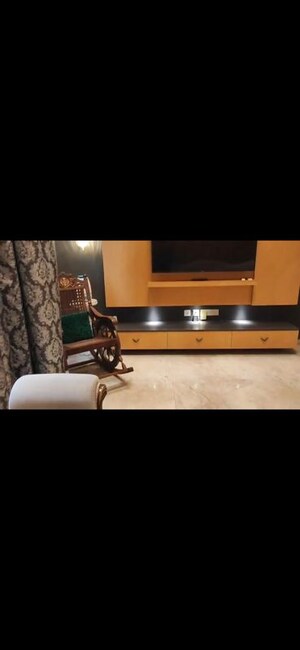 Furnished Amenities in 3.5 BHK Apartment at Mahagun Mezzaria, Sector 78 – for Rent