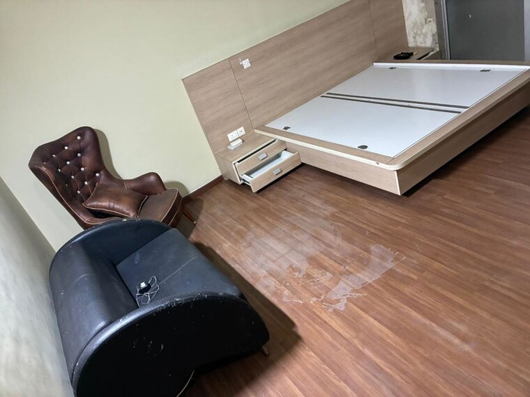undefined, smart-world-orchard 2.5 Bedroom 1200 Sq.Ft. Builder Floor In Sector 61 Gurgaon 10607456