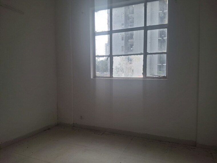 Room, signature-global-solera-2 2.5 Bedroom 645 Sq.Ft. Apartment In Sector 107 Gurgaon 10607475