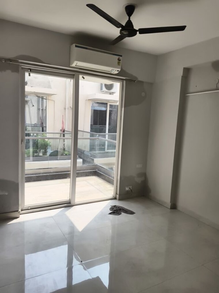 Room, signature-global-city 2 Bedroom 1090 Sq.Ft. Apartment In Sector 37d Gurgaon 10607471