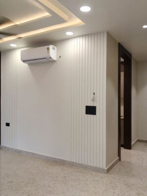Building Lobby in 3 BHK Builder Floor at Sector 22 – for Rent