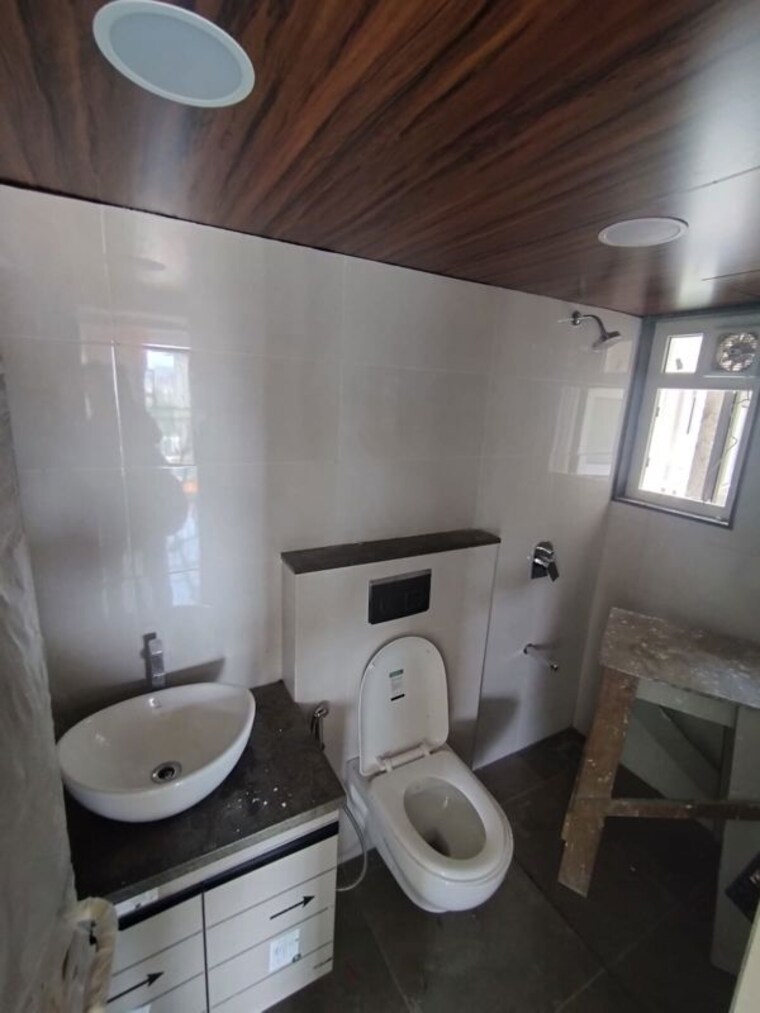 Bathroom, piramal-aranya-ahan 3 Bedroom 1150 Sq.Ft. Apartment In Byculla Mumbai 10607486