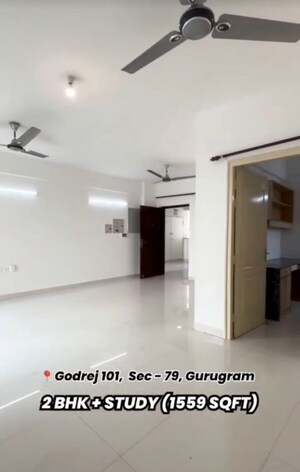 Room in 2.5 BHK Apartment at Godrej 101, Sector 79 – for Rent