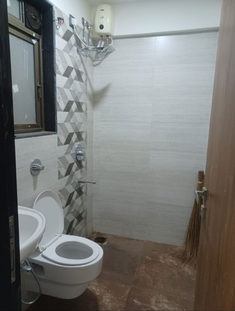 Bathroom, harasiddh-viraaj 1 Bedroom 400 Sq.Ft. Apartment In Malad East Mumbai 10607478