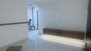 Room in 2 BHK Apartment at KSR Signature 4, Tellapur – for Rent