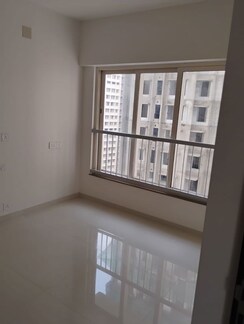 2 BHK Apartment For Rent in Kalpataru Vivant