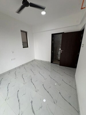 Room in 1 BHK Apartment at Raymond Ten X Habitat, Pokhran Road No Two – for Rent