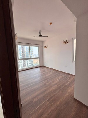 Room in 4 BHK Apartment at M3M Trump Tower, Sector 65 – for Rent
