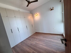 Room in 4 BHK Apartment at M3M Trump Tower, Sector 65 – for Rent