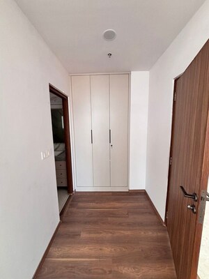Furnished Amenities in 4 BHK Apartment at M3M Trump Tower, Sector 65 – for Rent