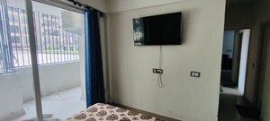 Room in 3 BHK Apartment at ROF Aalayas, Sector 102 – for Rent