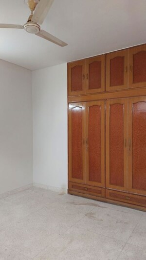 3 BHK Builder Floor For Rent in Sector 23