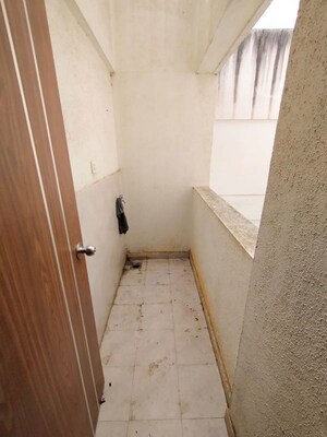 Bathroom in 2 BHK Apartment at Magarpatta City Roystonea, Hadapsar – for Rent