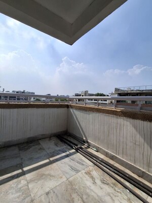 Balcony in 3 BHK Builder Floor at Sector 21 – for Rent