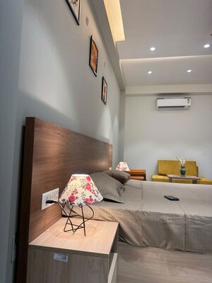 Furnished Amenities in Studio Builder Floor at Sector 40 – for Rent