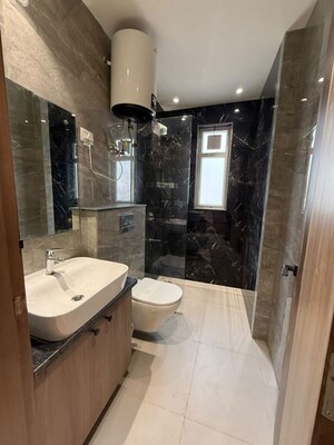 Bathroom in Studio Builder Floor at Sector 39 – for Rent
