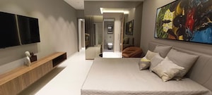 Room in 3 BHK Apartment at Osian Almanova, Mundhwa – for Sale