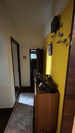  1 BHK Apartment at Bandra West – for Rent