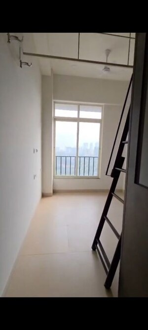 Room in 1 BHK Apartment at Group Satellite Aarambh, Malad East – for Rent