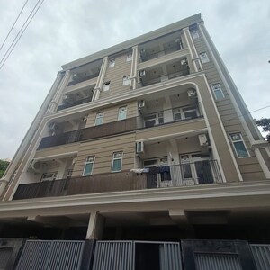 Studio Builder Floor – Exterior View View at Sector 47 - for Rent