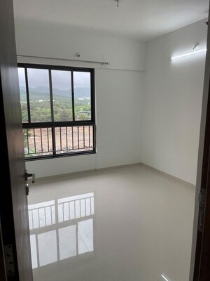 Room in 2 BHK Apartment at Shapoorji Pallonji Sensorium, Hinjewadi – for Rent