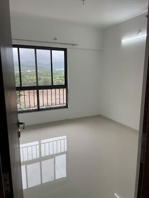 Room in 2 BHK Apartment at Shapoorji Pallonji Sensorium, Hinjewadi – for Rent