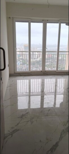 2 BHK Apartment For Rent in Ruparel Sky Green
