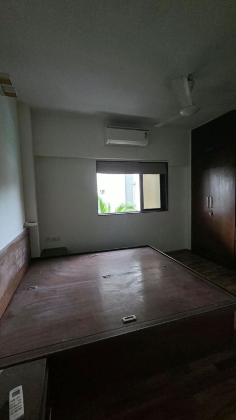 Room, seven bunglow 2 Bedroom 750 Sq.Ft. Apartment In Seven Bunglow Mumbai 10607584
