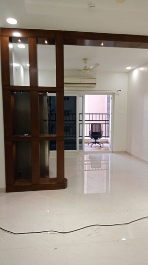 Room in 3 BHK Apartment at Aparna Towers, Kondapur – for Rent