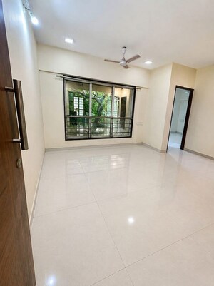 2 BHK Apartment For Rent in Santacruz West