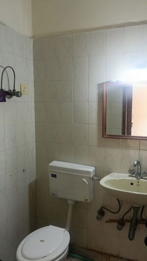 Bathroom in 4 BHK Apartment at Sector 45 – for Rent