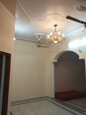 Room in 2 BHK Independent House at Sector 15 – for Rent