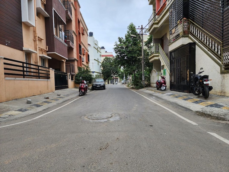 Nearby, kumaraswamy layout  1200 Sq.Ft. Plot In Kumaraswamy Layout Bangalore 10607598