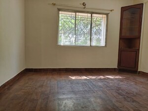 Room in 3 BHK Apartment at Magarpatta Sylvania, Hadapsar – for Rent