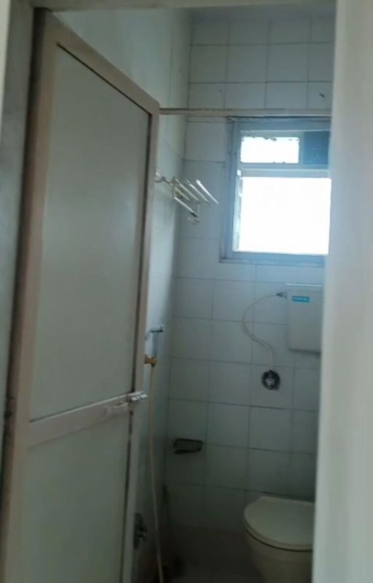 Bathroom, ani-apartment-santacruz-east 2 Bedroom 600 Sq.Ft. Apartment In Santacruz East Mumbai 10607621