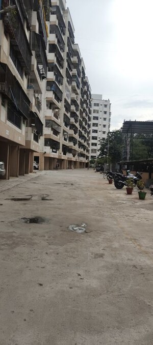  Apartment For Sale in Anand Nagar